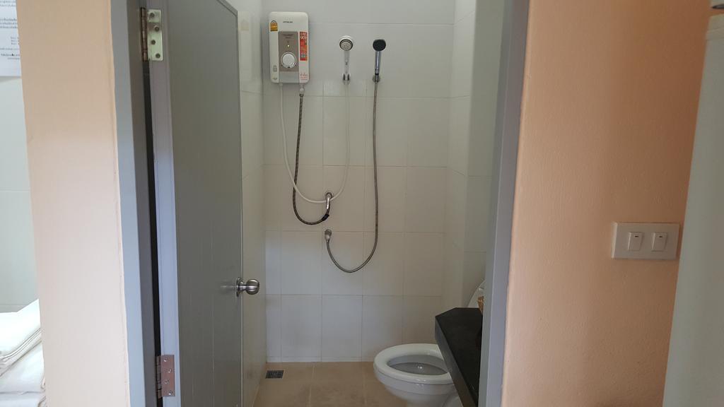 Jirasin Hotel & Apartment Ranong Esterno foto